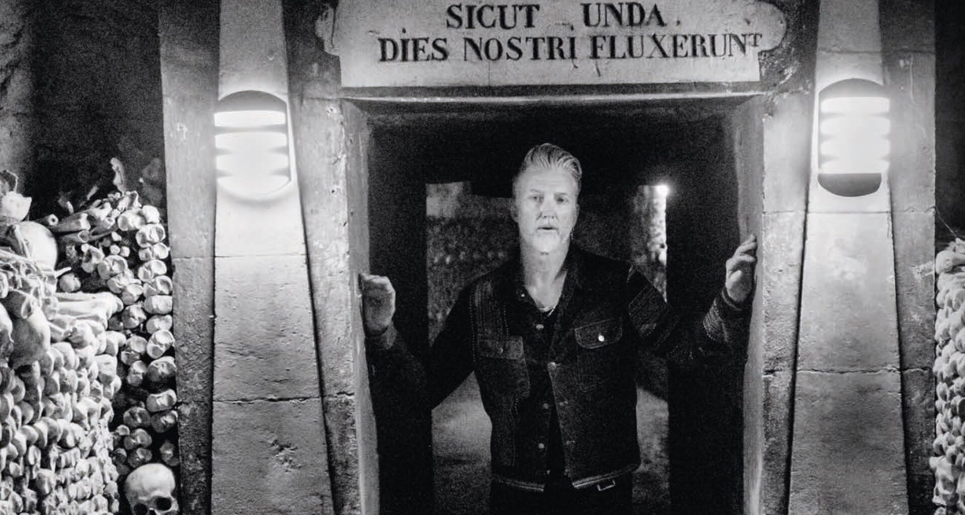 "Hyppäämme kallionkielekkeeltä ja toivomme parasta" – haastattelussa Queens of the Stone Age