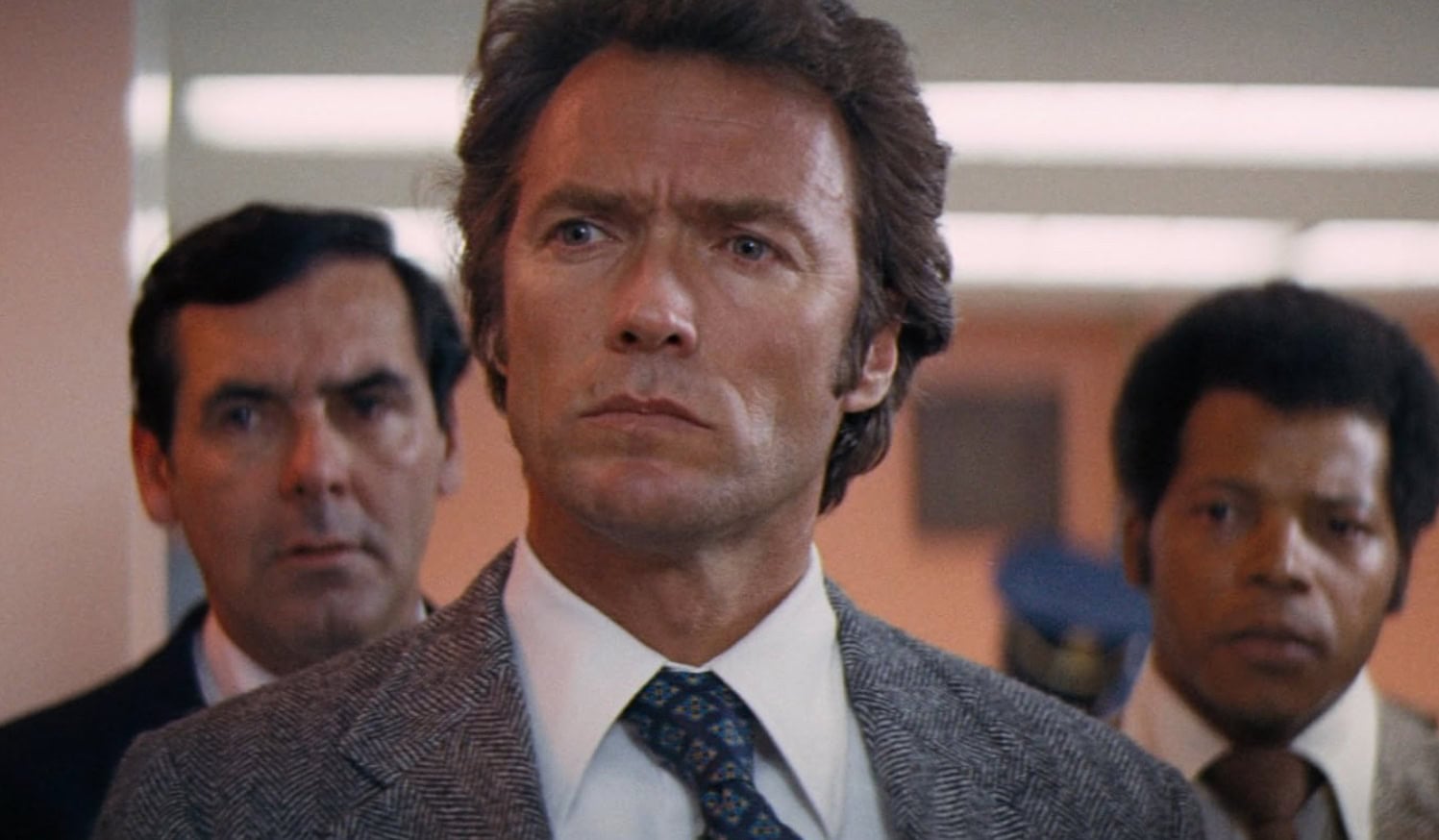 Tänään tv:ssä: Clint Eastwood jakaa oman käden oikeutta – Kovaotteinen rikoselokuva vuodelta 1973