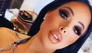 Kohukaunotar Nicole Zavalan uimapuku ihmetyttää – pelkkiä remmejä – Stara