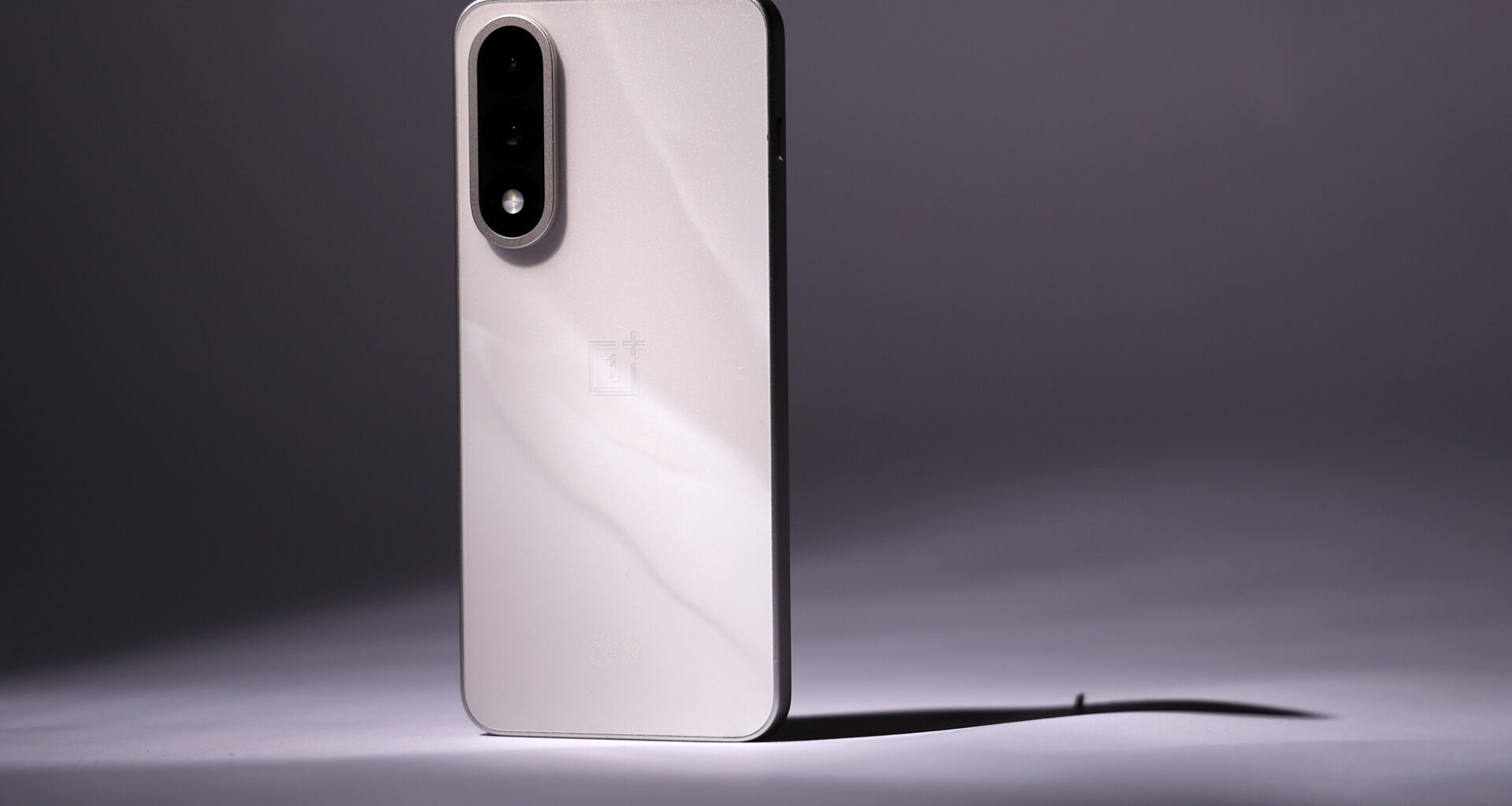 Testi | OnePlus Nord 5 -puhelin – Hieno ja hyvä, mutta osittain varman päälle pelaava - Page 2 of 4
