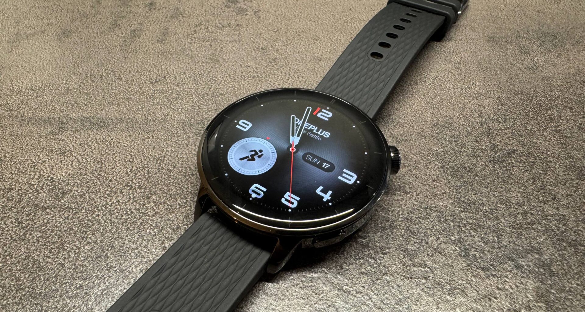 Testi | OnePlus Watch 3 43 mm älykello – Sopii pienempääkin ranteeseen
