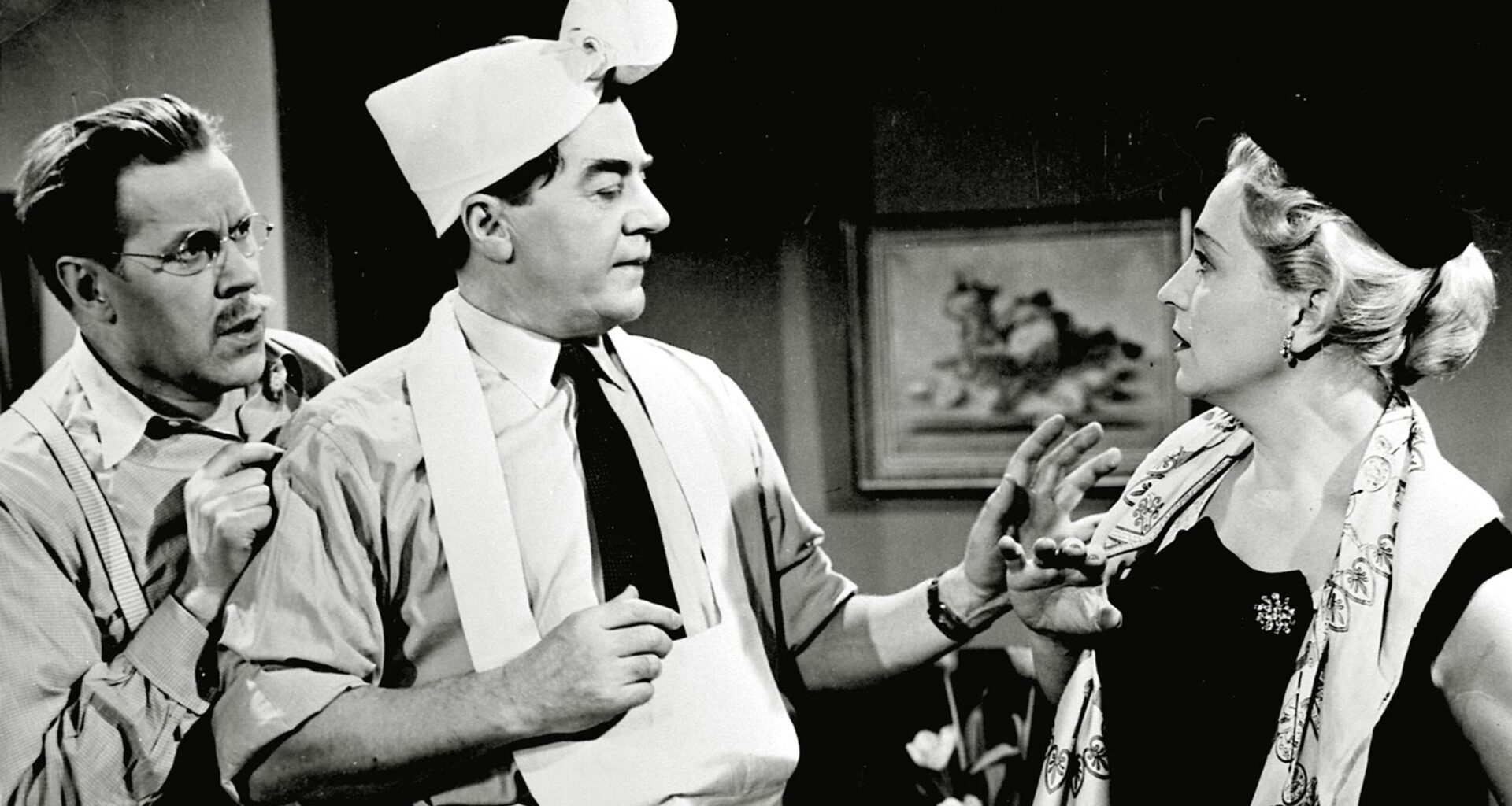 Päivällä tv:ssä: Vuoden 1955 Suomi-leffassa nainen pukeutuu mieheksi - ja jymäyttää kahta miestä