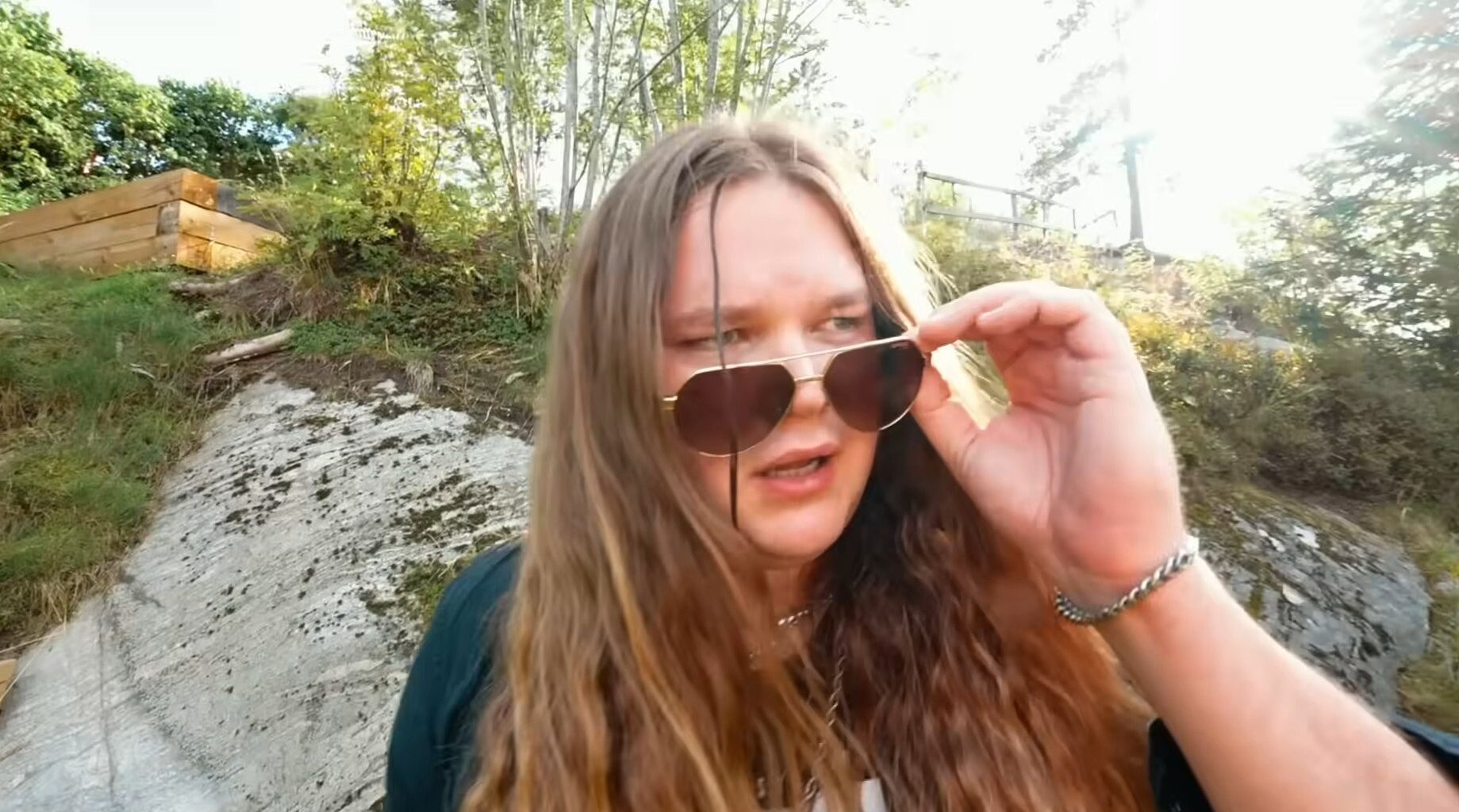 E-Typeä metalliversiona? Ex-Sabaton-kitaristi Tommy Johansson murjaisi eurodancehitin uuteen uskoon