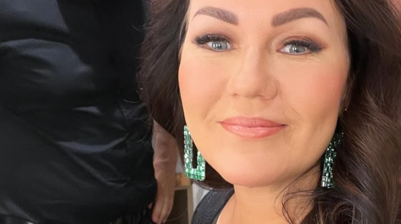 Kirja: Näin paljon Saija Tuupanen laskuttaa keikasta