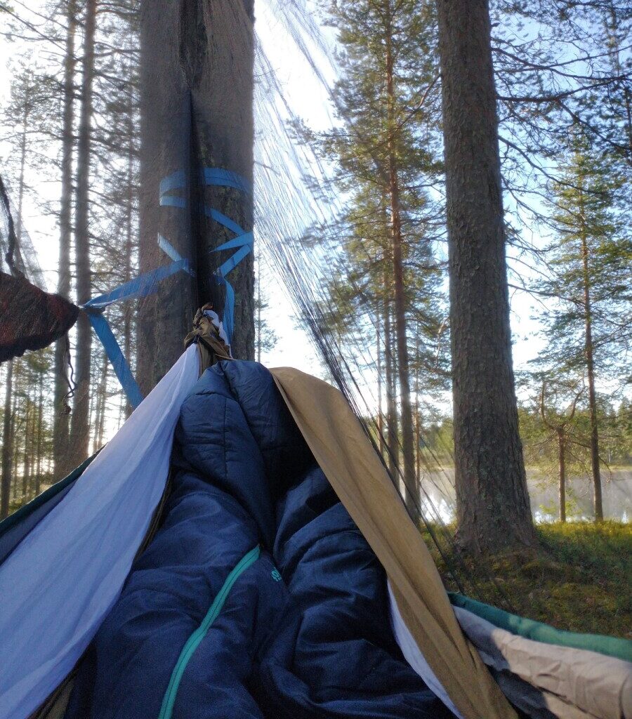 Elokuun viimeisenä viikonloppuna nukutaan yö ulkona ja juhlitaan Suomen luontoa