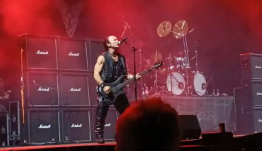 Venom soitti Black Sabbath -sikermän Ozzyn muistolle Hellsinki Metal Festivalilla