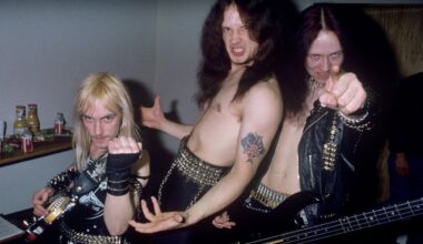 Venom-vääntö jatkuu - entiset soittajat keräävät faneilta rahaa oikeudenkäyntikuluihin