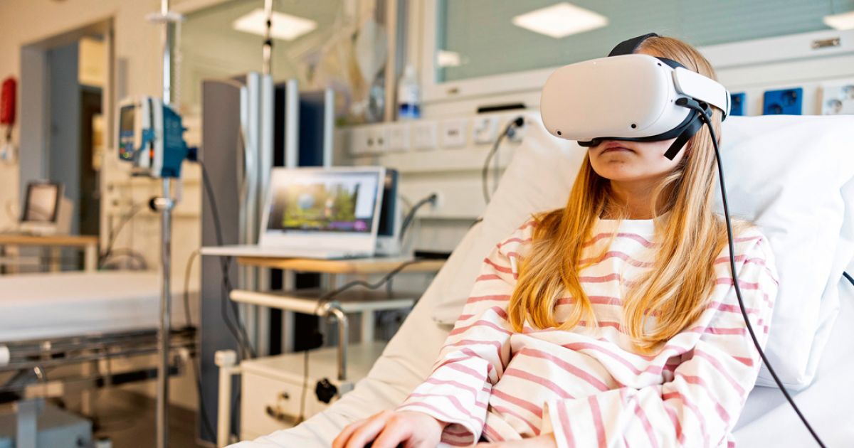 Virtuaalitodellisuus lievittää pistospelkoa Tampereella | Tehy-lehti