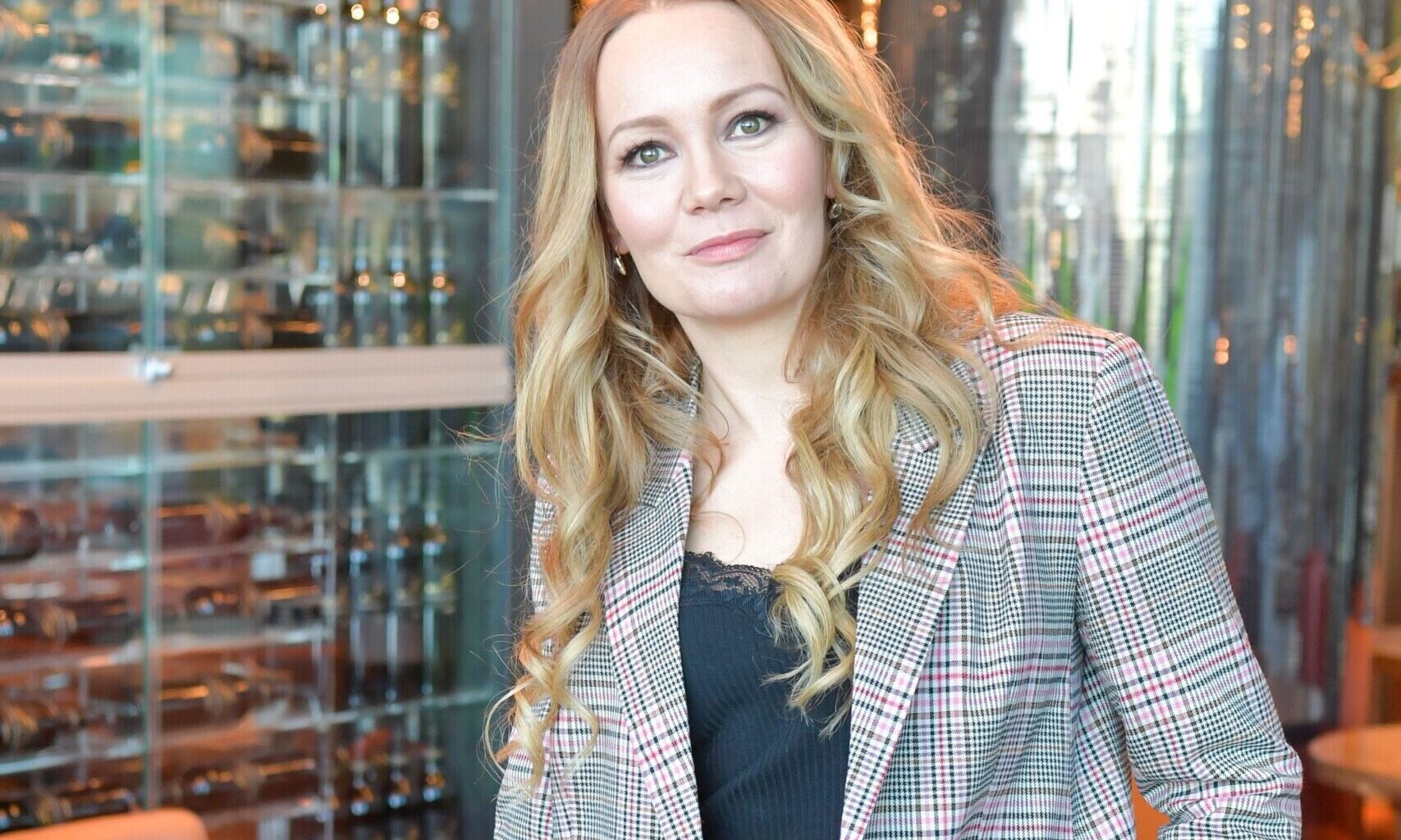 Marja Hintikka juontotehtävästään: ”Tämän täytyy olla piilokamera”
