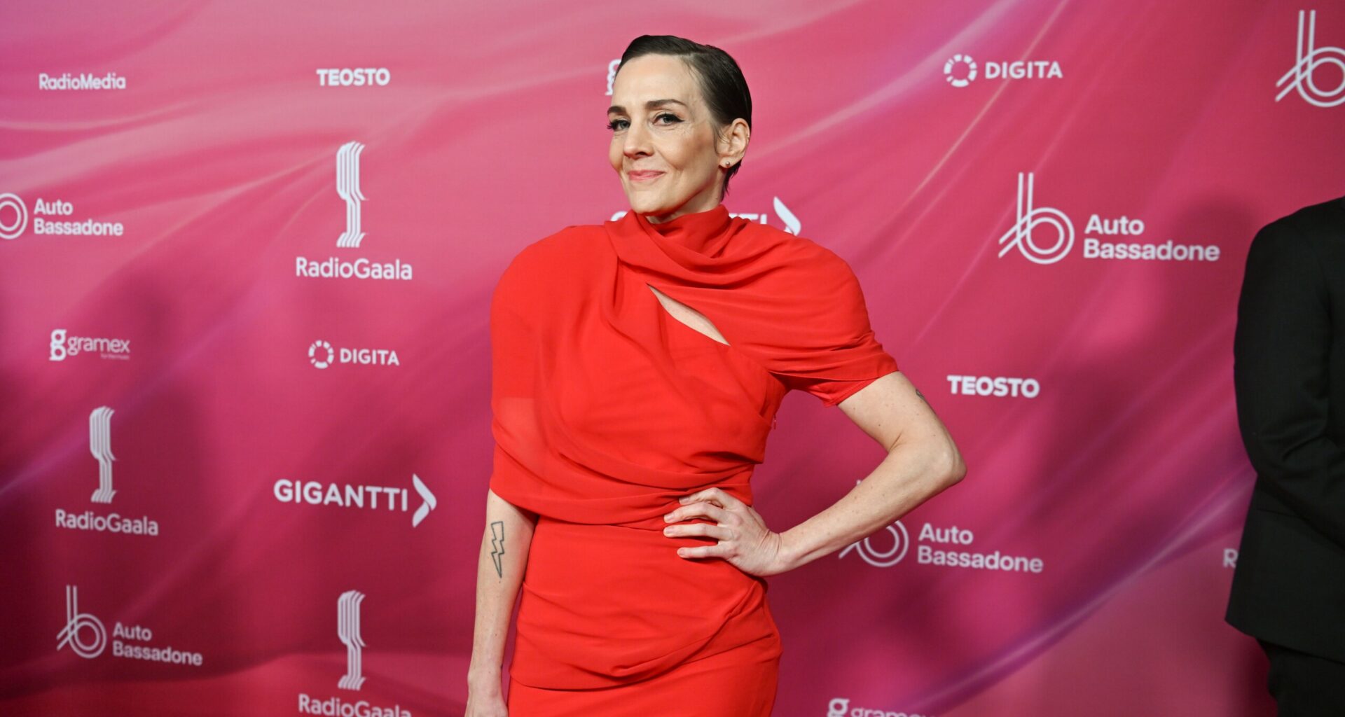 Maria Veitola esittelee uuden sanan