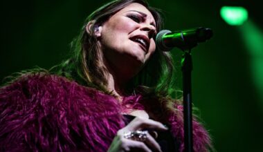 Nightwishin Floor Jansen sanoo pari valittua sanaa uskonnosta – kirkko saa nyt kuulla kunniansa