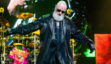 Judas Priestin Rob Halford avioitui pitkäaikaisen kumppaninsa kanssa - "Siinä me olimme heavy metal -kaktuksen ympärillä"