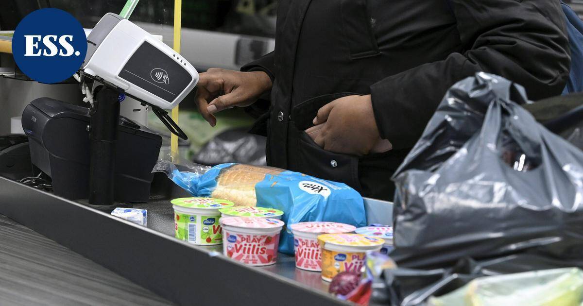 Muovikassien myynti väheni S-ryhmän kaupoissa hinnankorotuksen jälkeen | Uutissuomalainen