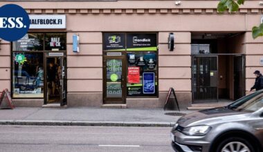 Pieni puhelinkorjaamo lopettaa Lahden keskustassa – "Tiukka vuosi ollut" | Päijät-Häme