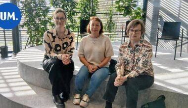 Kolmen naisen valtava luku-urakka loppusuoralla: "Lapsiraadin on mahdotonta lukea kaikki sadat kirjat" | Paikalliset