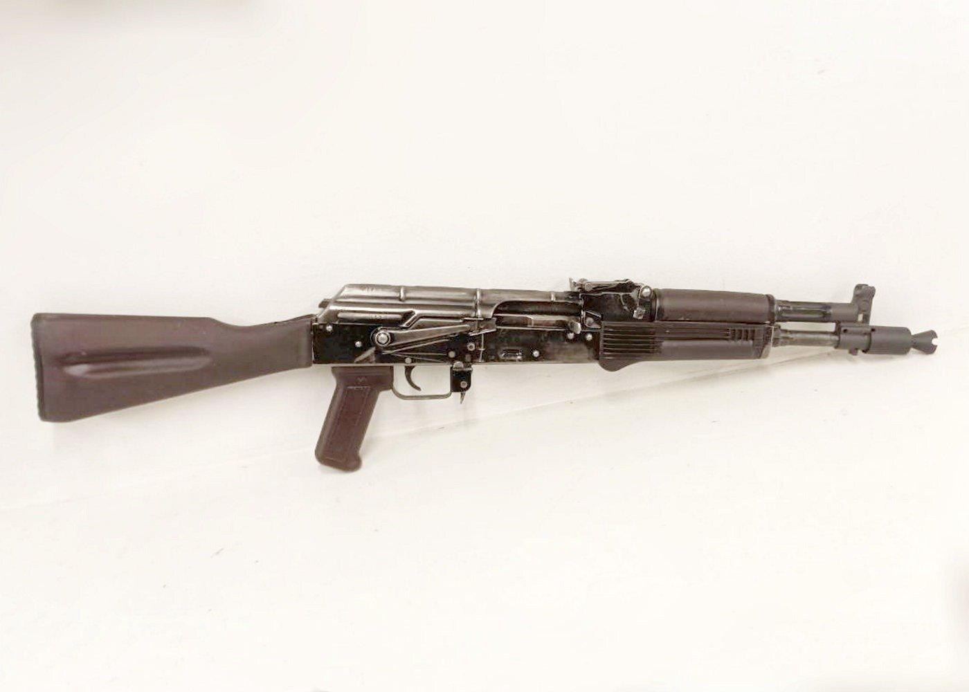 Venäjä myy Kalašnikoveja Italian mafialle