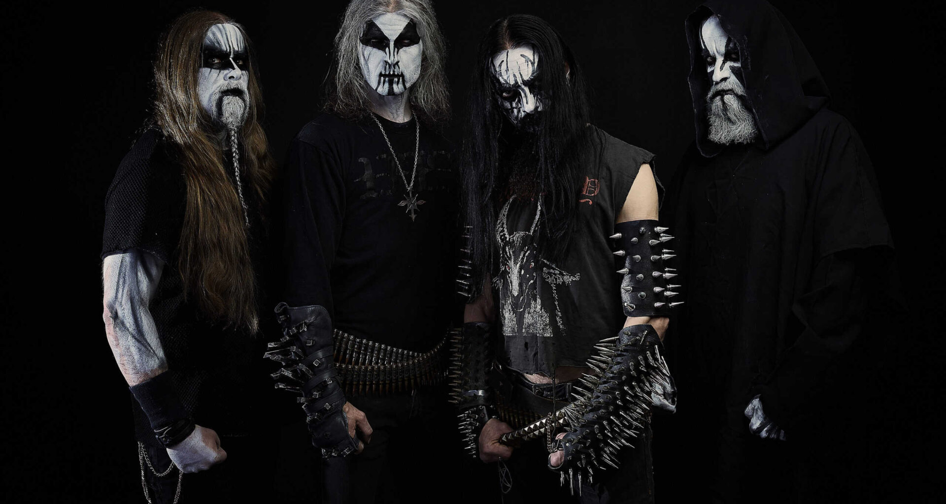Norjalaisen black metalin luottonimi 1349 julkaisee livealbumin - näytekappale lupaa hurjaa kyytiä