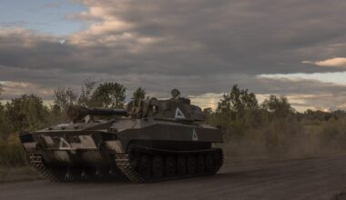 Etulinjassa paniikki uudesta motista – "Olemme kuoleman partaalla"