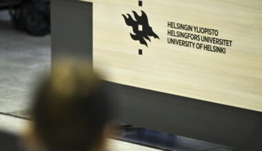Palestiina-aktivistit keskeyttivät rehtorin puheen yliopiston avajaisissa