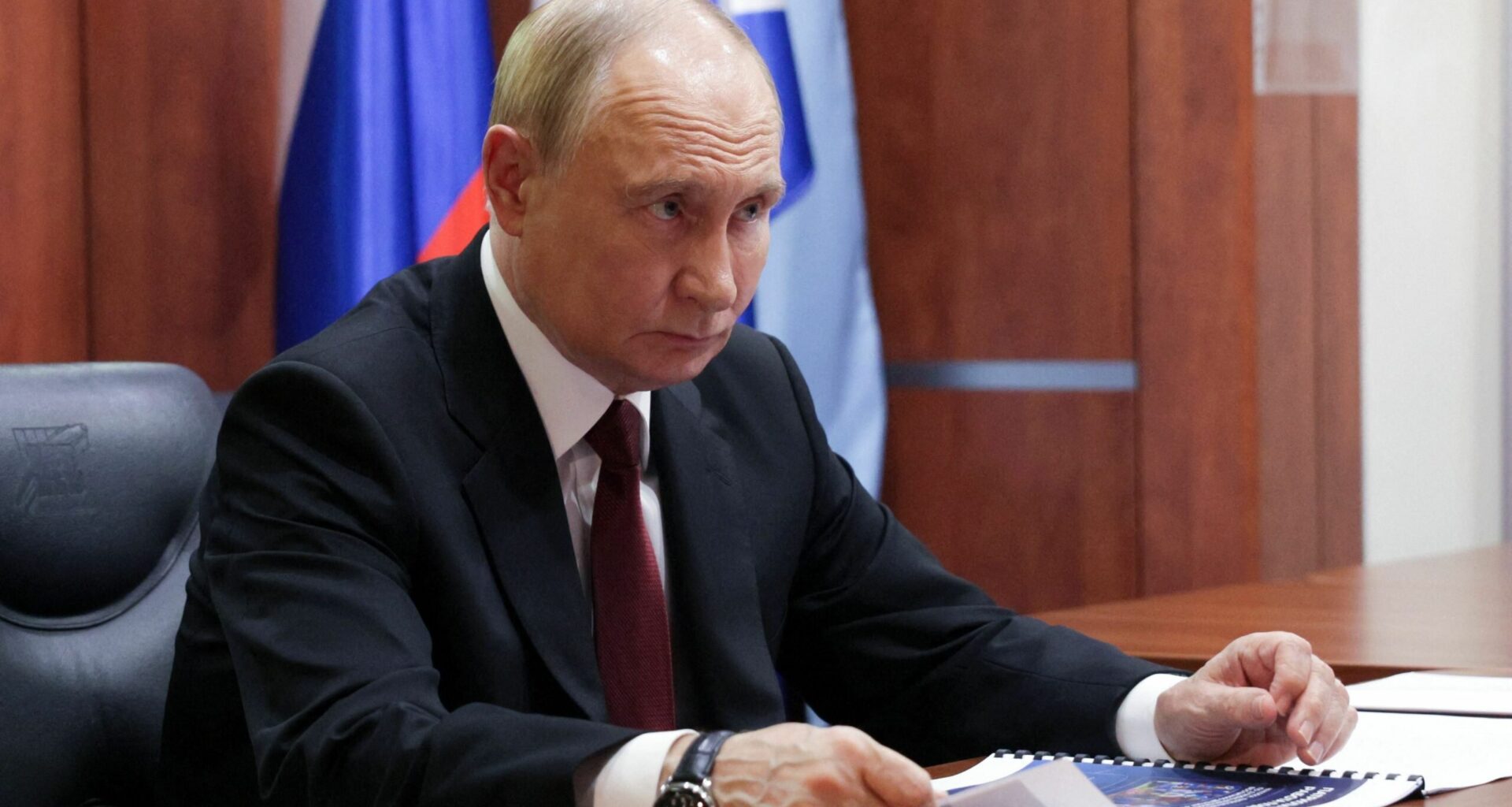 Vladimir Putinin salaisuus paljastui: Johtaa Venäjää kolmesta identtisestä huoneesta