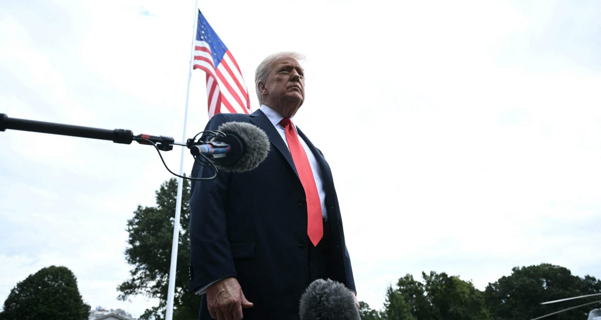 Donald Trump vaatii EU:lta 100 prosentin tulleja Kiinalle ja Intialle