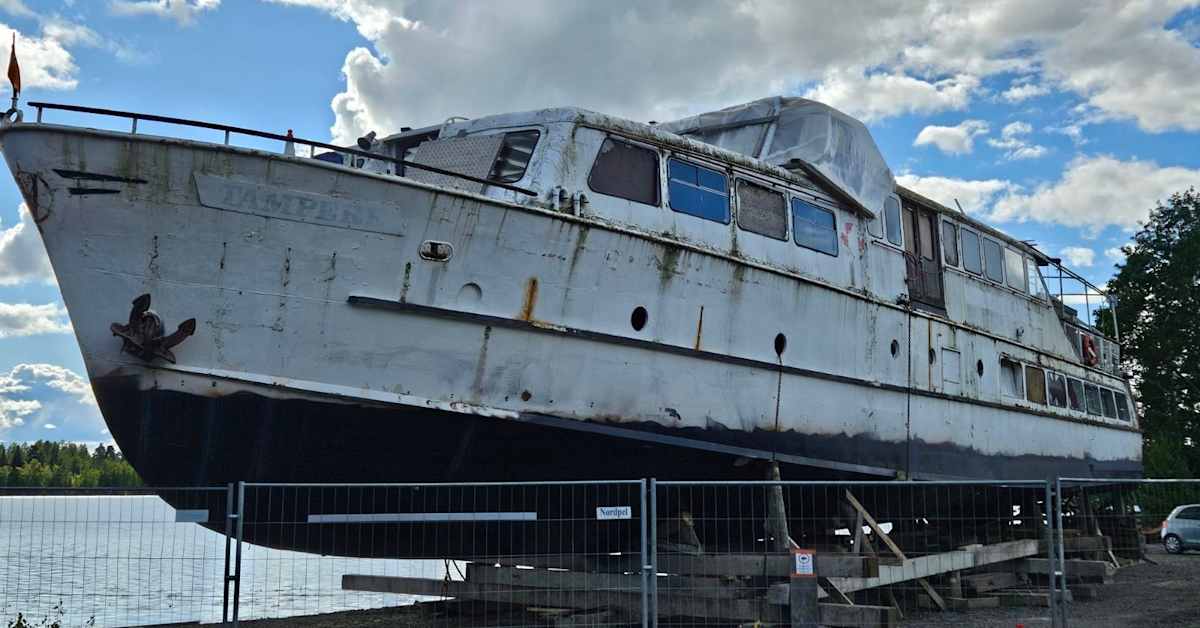 M/S Tampere saattaa viimeinkin lähteä Valkeakoskelta – kaupungin­johtaja: ”Hyvä ratkaisu on jo, että alus ei ole vedessä” | Kotimaa
