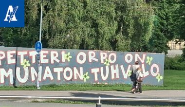 Petteri Orpoa herjaava suuri graffiti ilmestyi katukuvaan Tampereella – ei tietoa, kuka on sen takana