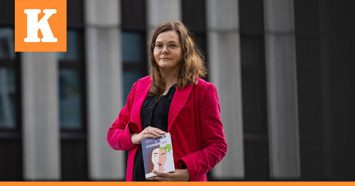 Kempeleläinen Heidi Heinonen kirjoitti tekoälyandroidista ja suomalaisesta yh-äidistä kirjan, jollaista ei ole kriitikkona lukenut