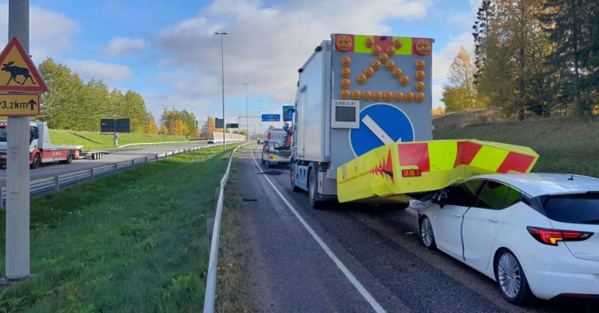 Törmäysvaimennin esti henkilö­vahingon Viitostiellä – vuoden aikana vaimentimiin rysähtää kymmeniä autoja | Etelä-Savo