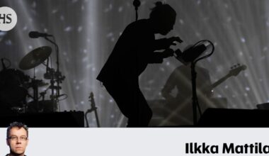 Kommentti: Pitkään tauolla ollut Radiohead kertoi kiertueesta jakamalla flaijereita Euroopan suurkaupungeissa