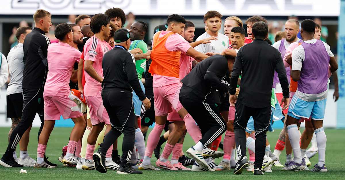 Luis Suarez sai kuuden ottelun pelikiellon törkytempustaan | Urheilua lyhyesti