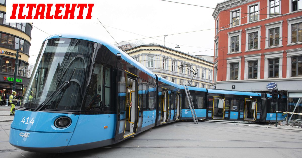 Raitiovaunun kuljettaja pyörtyi ja ajokahva jäi täysille – Vaunu paiskautui 37 km/h ikkunaan Oslossa