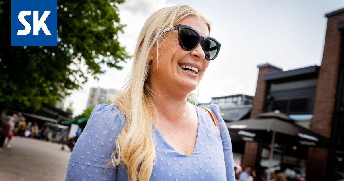 IS: Kirsi Alm-Siira julkaisi oman missikuvansa vuosien takaa Kokemäeltä