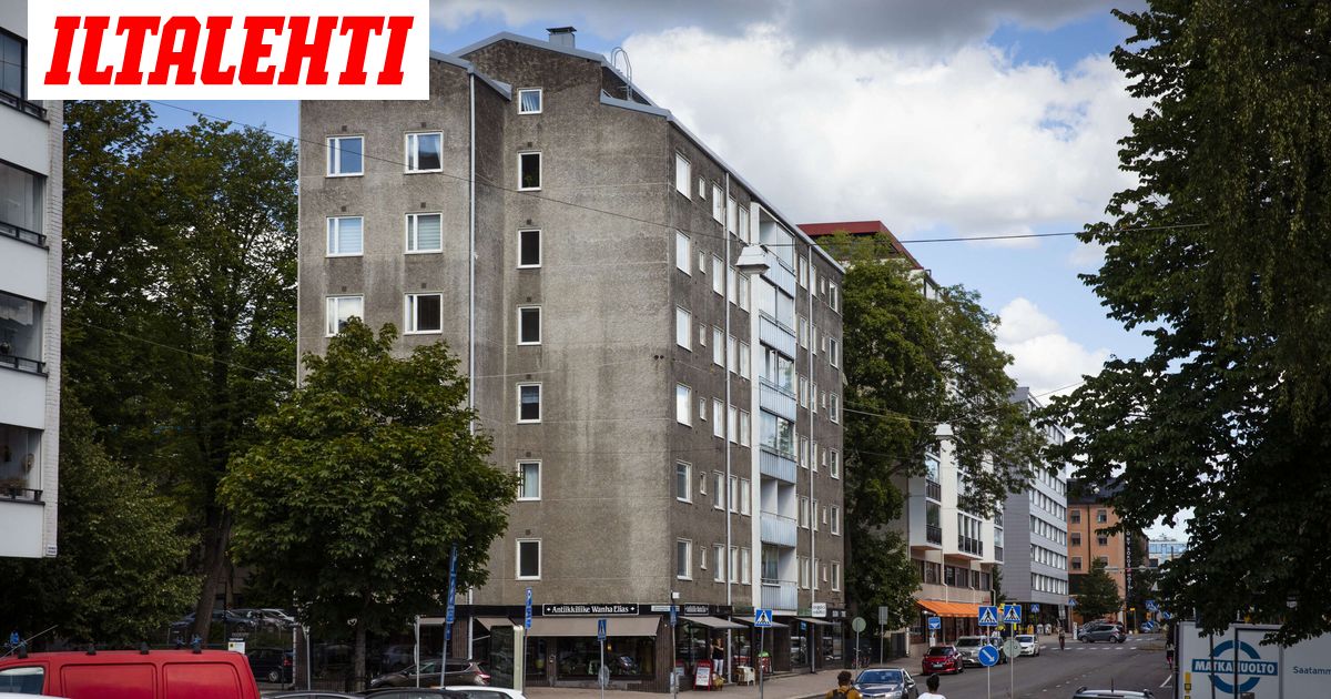 Sokea 89-vuotias joutui järkyttävän väkivallan uhriksi kirkon edustalla – Syyte: Miehellä jopa 20 uhria