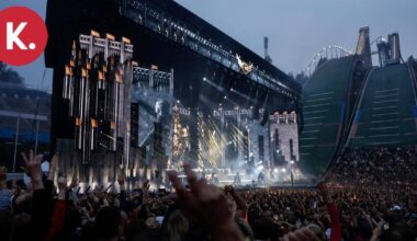 Kirja-arvio | Cheek oli valmis maksamaan miljoonan euron lisäkustannukset jäähyväiskonsertistaan – artisti käy uraansa läpi poikkeuksellisen rehellisesti - Karjalainen