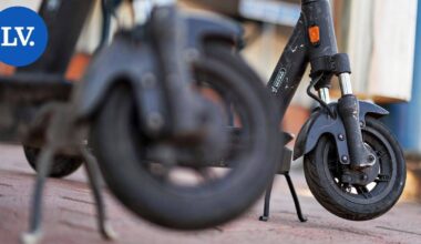 Poliisi yhytti 100 km/h kulkeneen skuutin Espoossa – "Tapaus on vain jäävuoren huippu" | Paikalliset