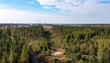Kotkassa on pakko kasvattaa voimajohtoja, jotta akkutehdas saa riittävästi sähköä | Kymenlaakso