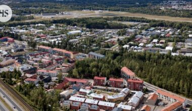 Oikeus määräsi autoyrittäjää siivoamaan ruman pihansa Helsingissä