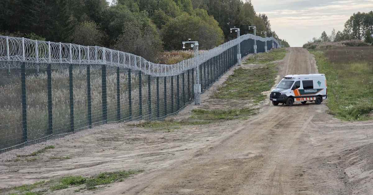 Kenraalimajuri: Itärajan esteaitaa voitaisiin hyödyntää droonimuurin rakentamisessa – aidasta on valmiina noin puolet | Etelä-Karjala