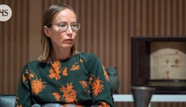 Noora Vallinkosken romaani nostaa ihmisen itsellisyyden esiin älykkäästi ja kirkkaasti