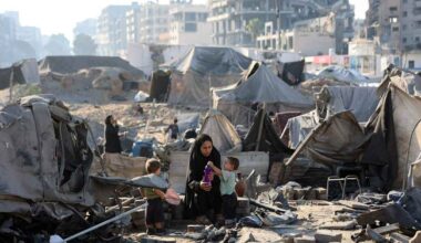 Israelin ilmaiskut tappoivat 32 ihmistä Gazan kaupungissa – ”Menemme joka ilta nukkumaan tietämättä, heräämmekö elossa” | Uutisia lyhyesti