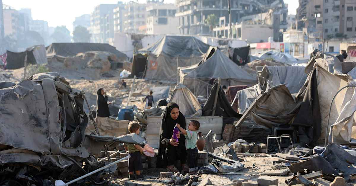 Israelin ilmaiskut tappoivat 32 ihmistä Gazan kaupungissa – ”Menemme joka ilta nukkumaan tietämättä, heräämmekö elossa” | Uutisia lyhyesti