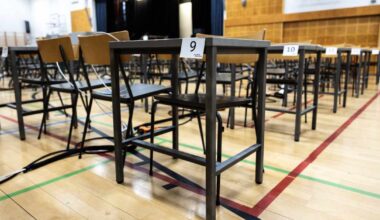 Äidinkielen ylioppilaskoe on keskeytetty monessa lukiossa – syynä tekninen virhe | Uutisia lyhyesti