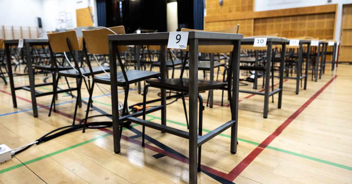 Äidinkielen ylioppilaskoe on keskeytetty monessa lukiossa – syynä tekninen virhe | Uutisia lyhyesti