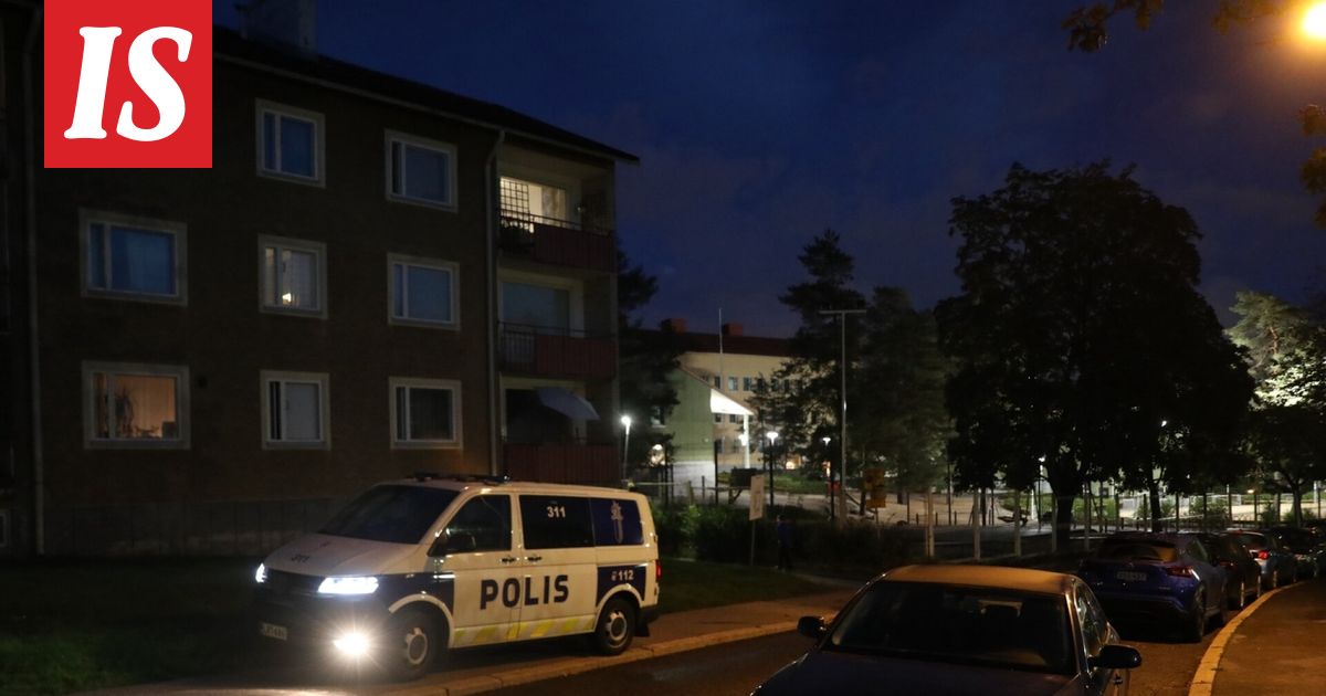 Epäilty puukotus Helsingin Haagassa koulun lähistöllä