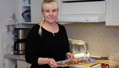 Saariselältä paljastui kantarellien eldorado – Pirjo Valikainen teki sienistä jauhetta, jotta säilytystilat riittävät | Kotimaa