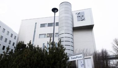 Esitys: Perinteikäs Voionmaan opisto lopetetaan