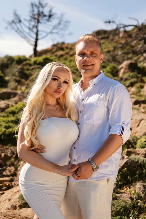 Roope, 29, Tampere & Sanni, 28, Tampere.