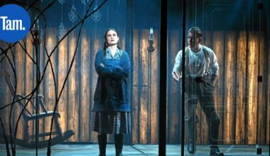 "Tämä roolityö jää teatterin historiaan" – Häikäisevän upea Niskavuori avaa tyylillä remontoidun Tampereen Teatterin | Paikalliset