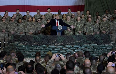 Presidentti Donald Trump teki Bagramiin yllätysvierailun Kiitospäivänä vuonna 2019, ensimmäisellä virkakaudellaan.